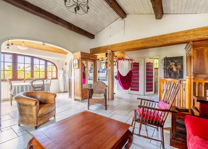 Bois Flottés - Maison, Jardin, Сasa de vacaciones *